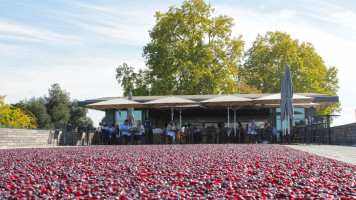 La Terrasse Rouge food