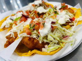 Baja Cali Fish Tacos (main) food