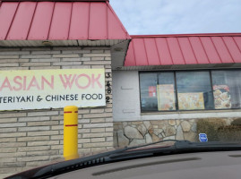 New Asian Wok outside