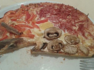 Pizzeria Restaurant Bello food