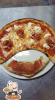 Pizzeria Il Vesuvio food