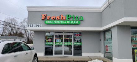 Fresh Pita North Providence outside