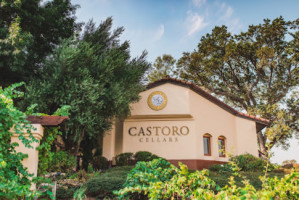 Castoro Cellars Vineyards Winery inside