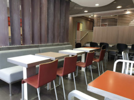 Mcdonald's Givors inside