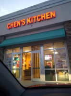 Chens Kitchen outside