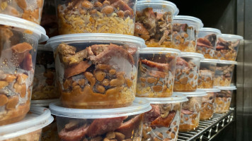 Bottomless Pit Bbq Catering food