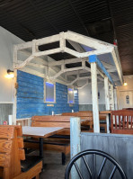 Crabby's Seafood Shack inside