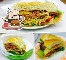 Skinao Lanches food
