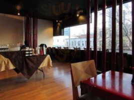 Tamon Sushi Ohjah Lounge inside