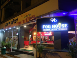 Fog House Cafe outside