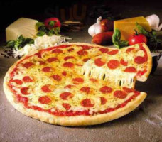 Mythos Pizza food