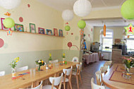 Himbeerfrosch Familien & Spiel-Cafe` inside