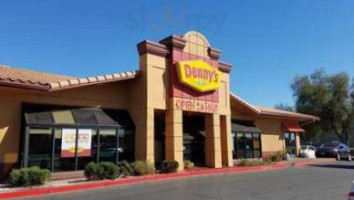 Denny's outside