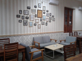 Loji Cafe inside