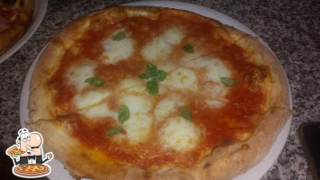 Pizzeria Trionfo food