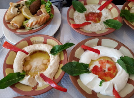 Roger de Beyrouth food