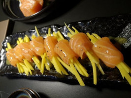 Sushi Mizu food
