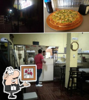 Pizzas Garcia's inside