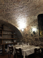 Caves De L'abbaye D'aulne food