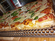 Bottega Pizza Al Taglio food