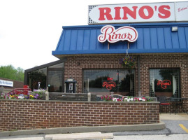 Rino's Italian And Pizzeria inside