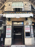 Le Cafe Etienne menu