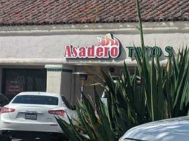 Taco Asadero Shop outside