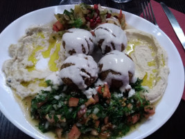 Au Libanais De St-Maurice food
