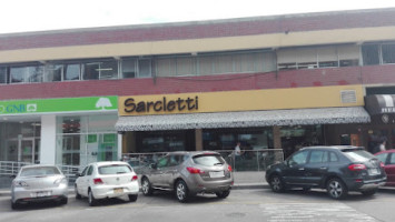 Sarcletti Chacarilla, Surco outside