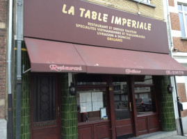La Table Imperiale inside