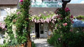 Restaurant Les Nympheas inside