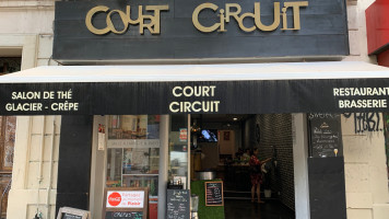 Court Circuit inside