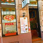 Pizzeria Da Massimo outside