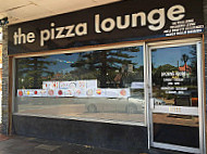The Pizza Lounge outside