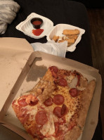 Desperados Pizza, LLC food