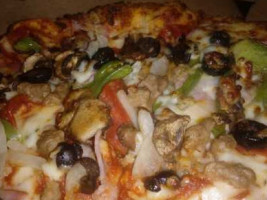 Pizanos Pizza food