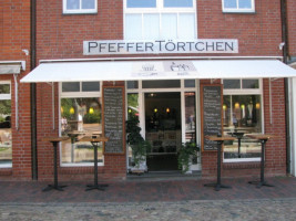 Pfeffertörtchen outside