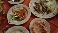 Taverna Levkos Pyrgos food
