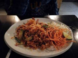 Aroy Dee Thai Noodles food