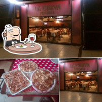 Pizzeria La Cueva food