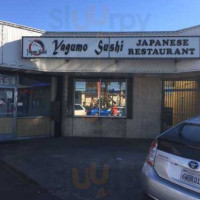 Yagumo Sushi outside