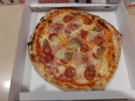 Pizza D'arte Di Spatari Luca E Marco food