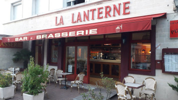 La Lanterne inside