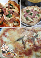 Pizzeria La Monella food