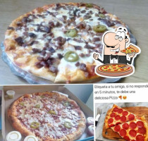 Lily's Pizza food