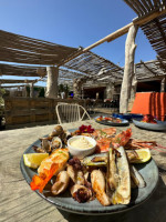 Naudo Beach Club food