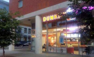 Dunkin' Donuts outside
