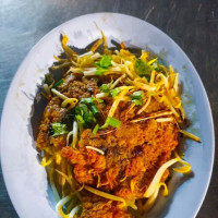 Hoi Tod Singha Buri food