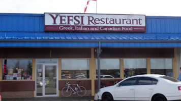 Yefsi Restaurant inside