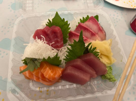 Okini Sushi inside